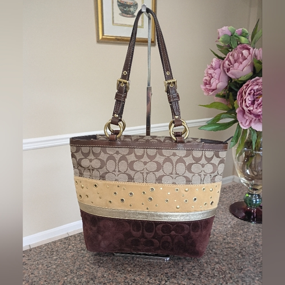 Coach Y2K Patchwork Tote Bag w/ Signature Canvas, Velvet, Suede & Leather Trim - Picture 4 of 15